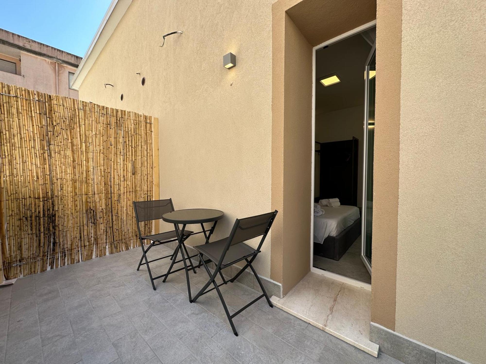 Dolmen Guest House Алгеро Екстериор снимка